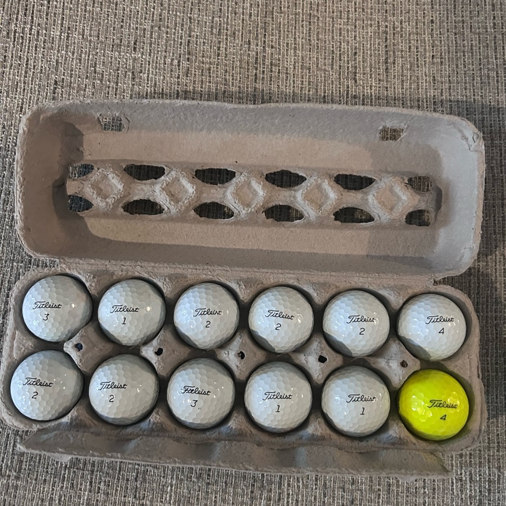 Titleist Golf AVX used golf balls